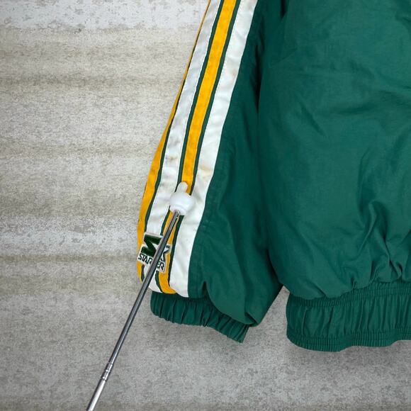 Vintage Green Bay Packers Puffer Starter Jacket Green Yellow Nylon Insulated 90s - Picture 11 of 13